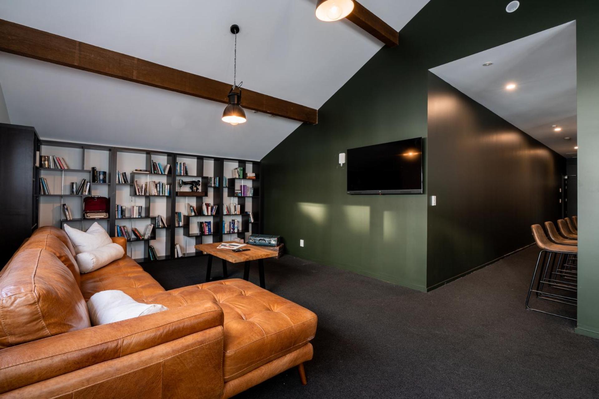 The Cobbler Hotel 4*